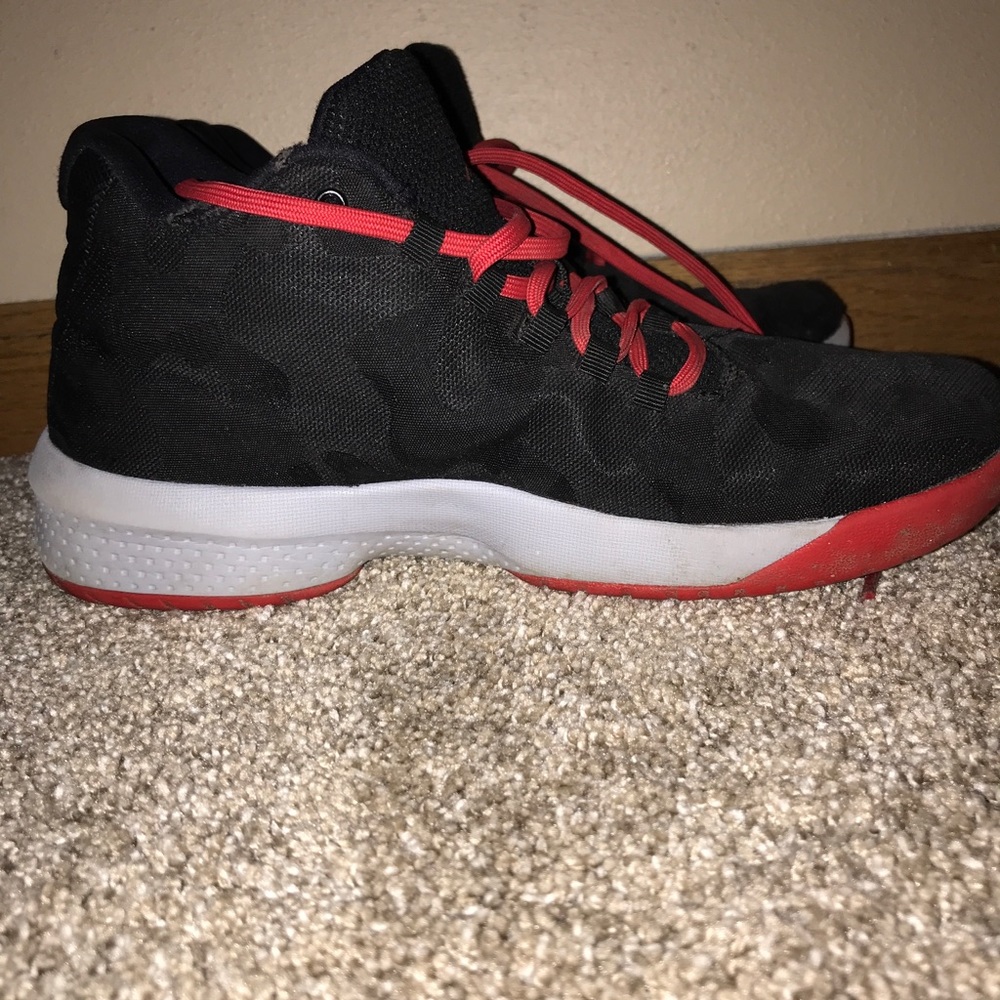 Nike Jordan shoes - Picture 3 of 6